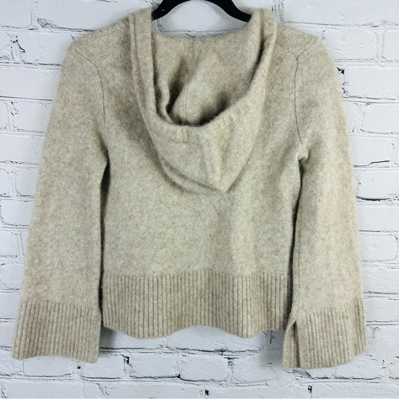 BANANA REPUBLIC CROPPED HOODIE PULLOVER BEIGE SWEATER. SIZE (S) - Picture 4 of 14